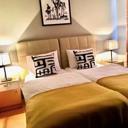 Otel The Corner 3*