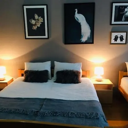 Otel The Corner